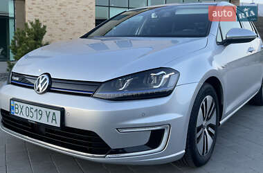 Хетчбек Volkswagen e-Golf 2015 в 