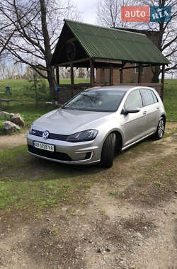 Хэтчбек Volkswagen e-Golf 2014 в 