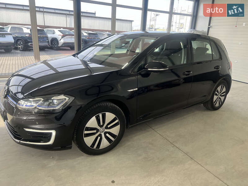 Хэтчбек Volkswagen e-Golf 2019 в 