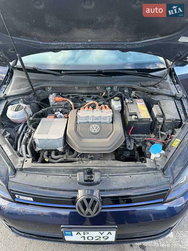 Хэтчбек Volkswagen e-Golf 2014 в Харькове фото 19 Хэтчбек Volkswagen e-Golf 2014 в Харькове