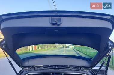 Хэтчбек Volkswagen e-Golf 2016 в 