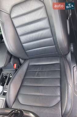 Хэтчбек Volkswagen e-Golf 2016 в 