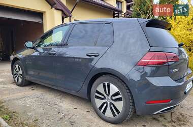 Хэтчбек Volkswagen e-Golf 2019 в 