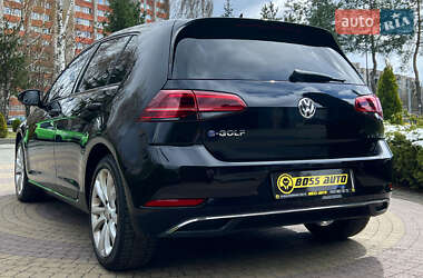 Хэтчбек Volkswagen e-Golf 2017 в 