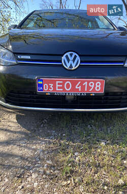 Хэтчбек Volkswagen e-Golf 2017 в Кривом Роге