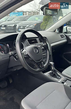 Хетчбек Volkswagen e-Golf 2014 в 