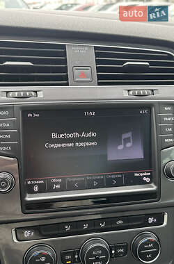 Хетчбек Volkswagen e-Golf 2014 в 