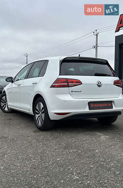 Хетчбек Volkswagen e-Golf 2014 в 