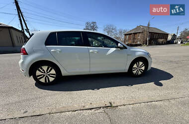 Хэтчбек Volkswagen e-Golf 2020 в 
