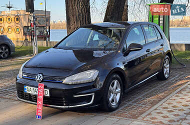 Хэтчбек Volkswagen e-Golf 2014 в 