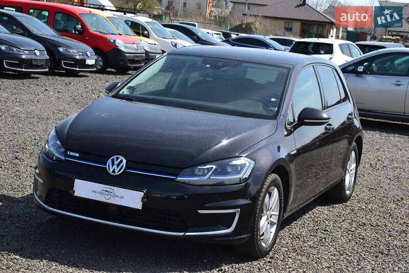Хэтчбек Volkswagen e-Golf 2018 в 