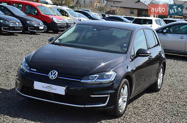Хэтчбек Volkswagen e-Golf 2018 в 