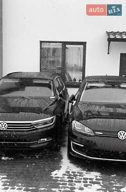 Хетчбек Volkswagen e-Golf 2016 в 
