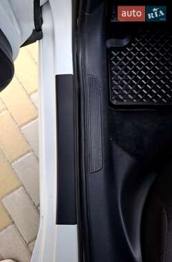 Хэтчбек Volkswagen e-Golf 2015 в 