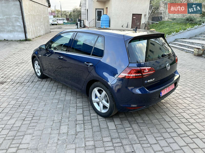 Хэтчбек Volkswagen e-Golf 2016 в Луцке