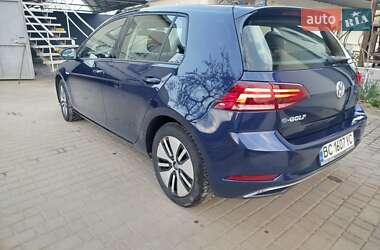 Хэтчбек Volkswagen e-Golf 2019 в 