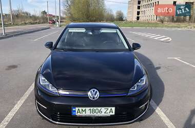 Хетчбек Volkswagen e-Golf 2016 в 