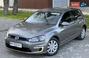 Хетчбек Volkswagen e-Golf 2016 в Дніпрі