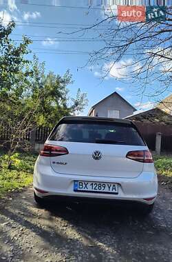 Хетчбек Volkswagen e-Golf 2014 в Хмельницькому