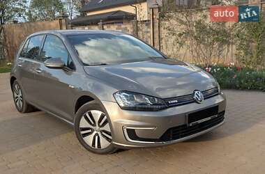 Хетчбек Volkswagen e-Golf 2014 в Рівному