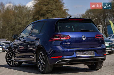 Хетчбек Volkswagen e-Golf 2019 в 