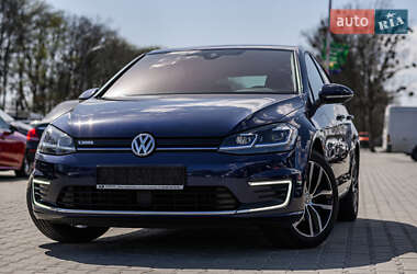 Хетчбек Volkswagen e-Golf 2019 в 