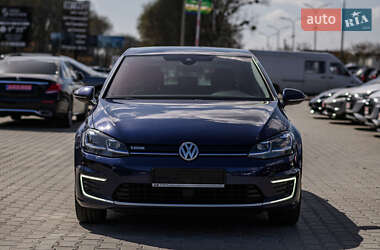 Хетчбек Volkswagen e-Golf 2019 в 