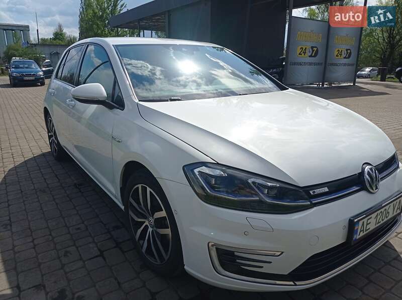 Volkswagen e-Golf 2019