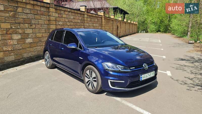 Volkswagen e-Golf 2017