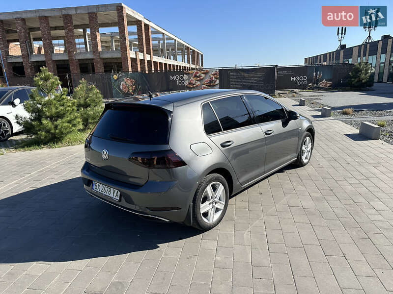 Хетчбек Volkswagen e-Golf 2017 в Хмельницькому