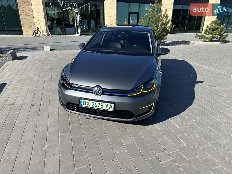 Хетчбек Volkswagen e-Golf 2017 в Хмельницькому