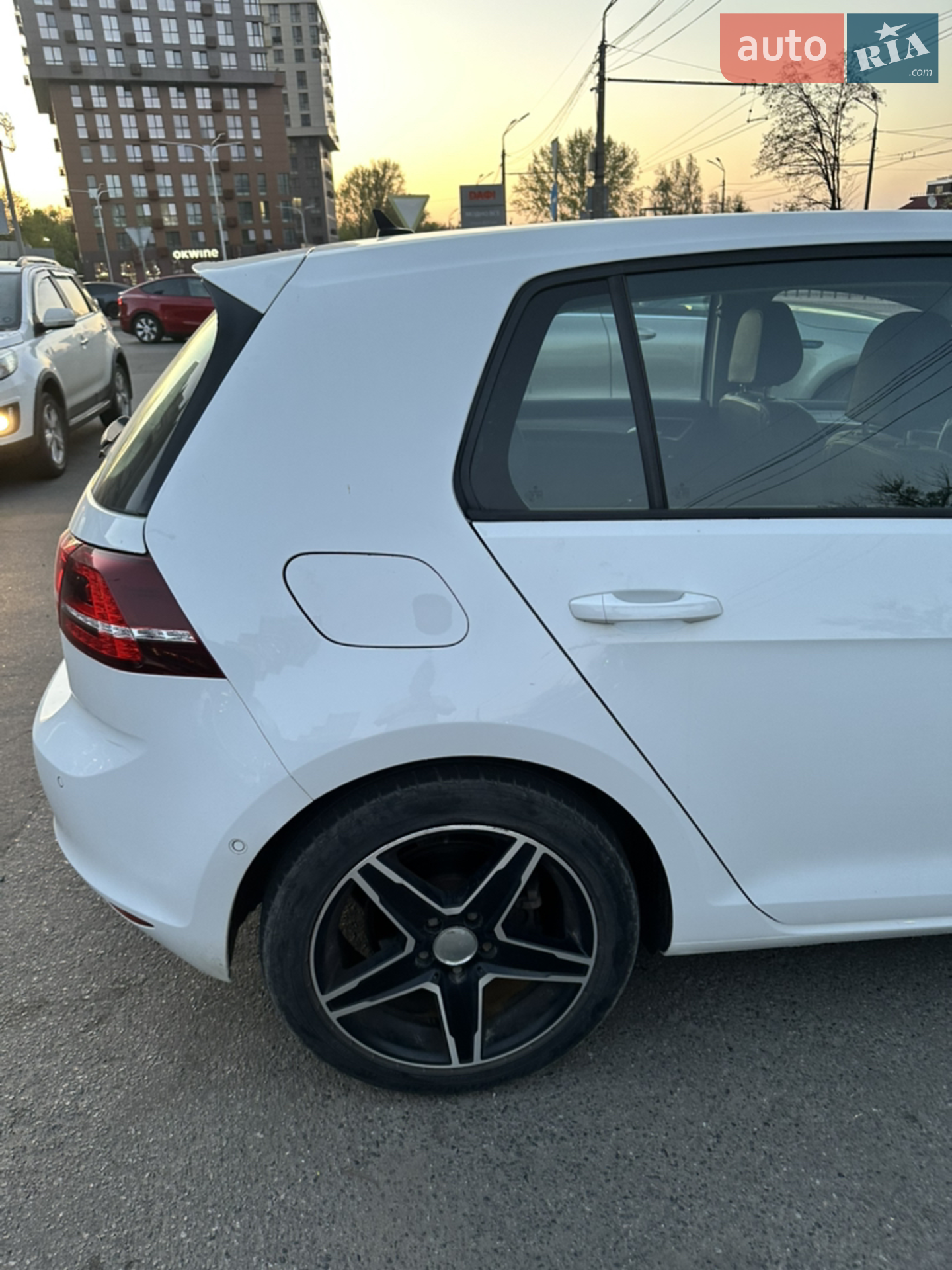 2014 Volkswagen Golf - мініатюра 9