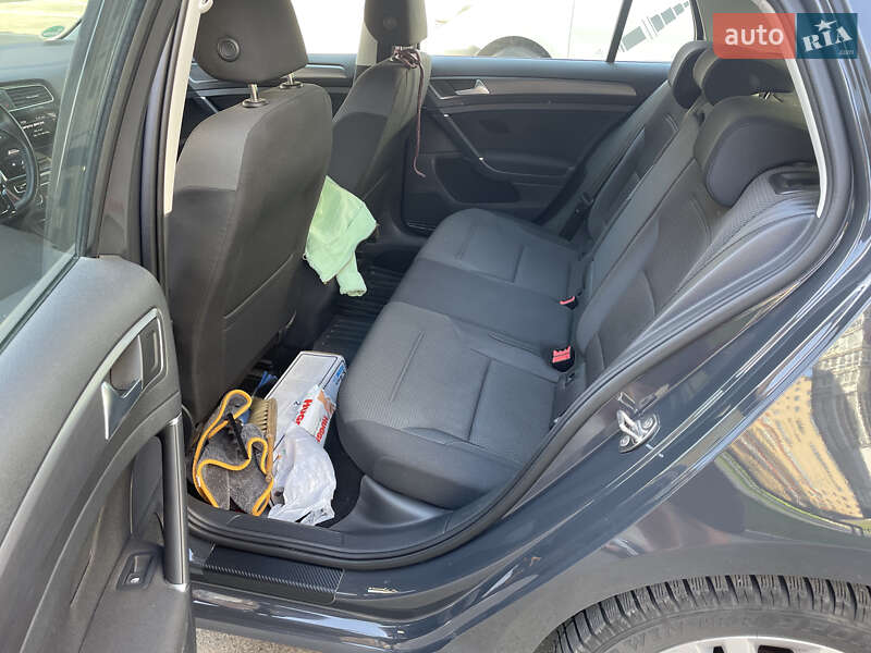 Хэтчбек Volkswagen e-Golf 2020 в Хмельницком