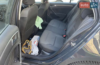 Хэтчбек Volkswagen e-Golf 2020 в 