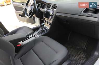 Хетчбек Volkswagen e-Golf 2019 в 