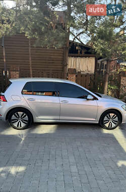 Хетчбек Volkswagen e-Golf 2019 в 