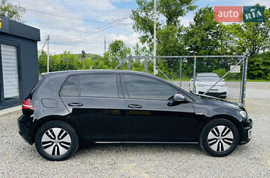 Хэтчбек Volkswagen e-Golf 2016 в 
