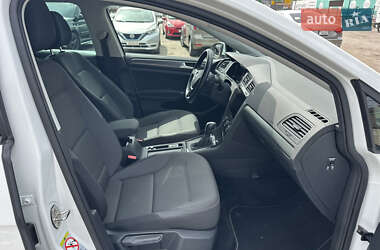 Хэтчбек Volkswagen e-Golf 2020 в 