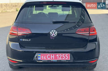 Хетчбек Volkswagen e-Golf 2016 в 