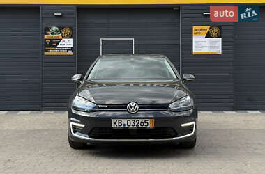 Хэтчбек Volkswagen e-Golf 2020 в 