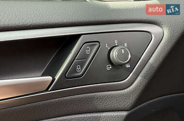 Хэтчбек Volkswagen e-Golf 2020 в 