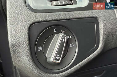 Хэтчбек Volkswagen e-Golf 2020 в 