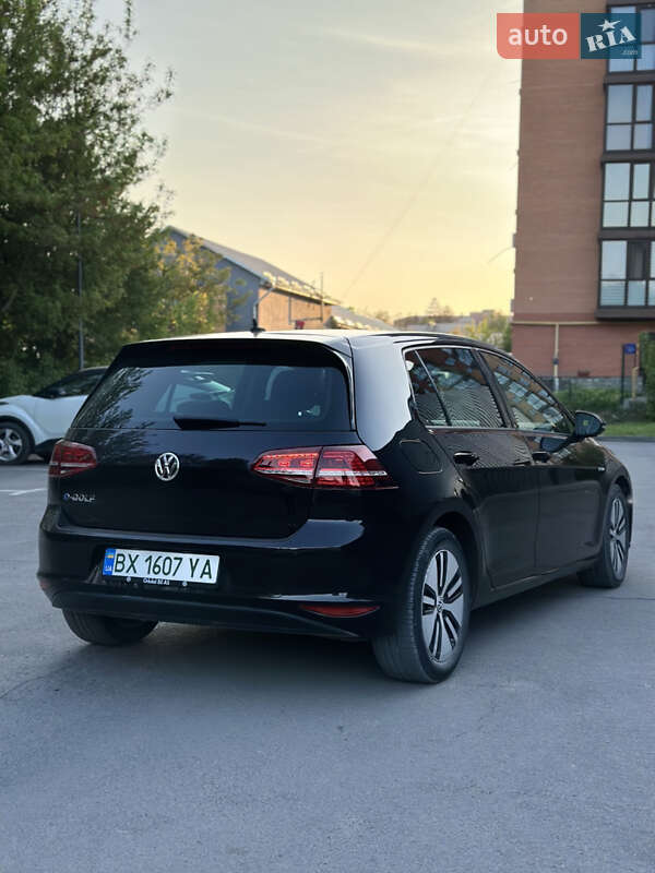 Хэтчбек Volkswagen e-Golf 2014 в Каменец-Подольском
