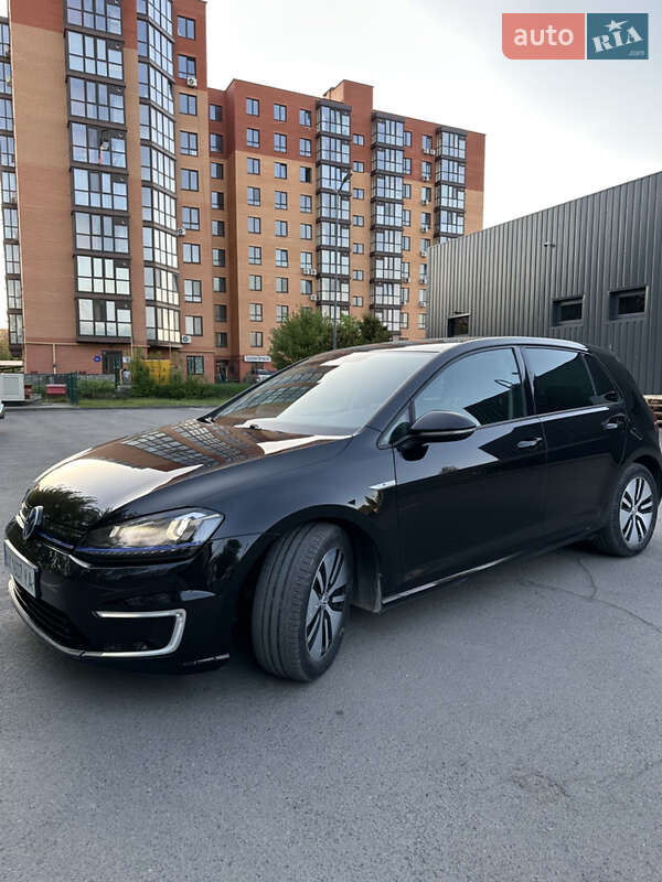 Хэтчбек Volkswagen e-Golf 2014 в Каменец-Подольском