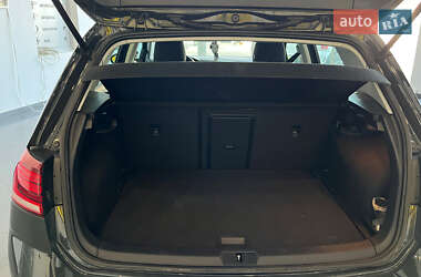 Хетчбек Volkswagen e-Golf 2020 в 