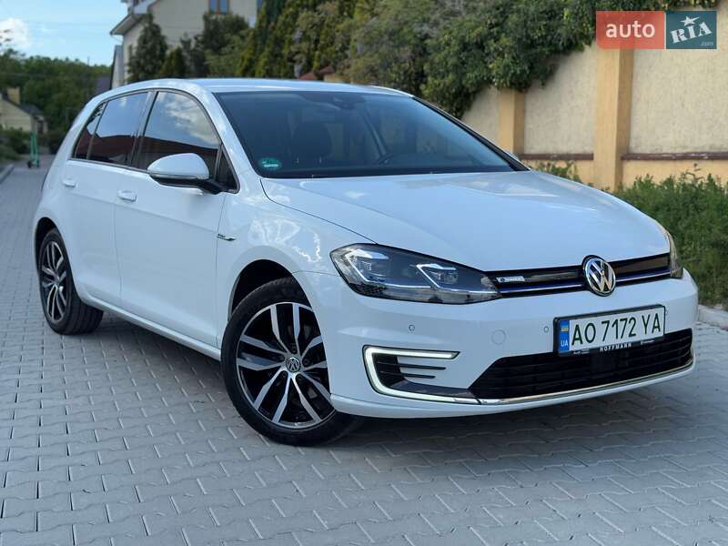 Хетчбек Volkswagen e-Golf 2020 в 