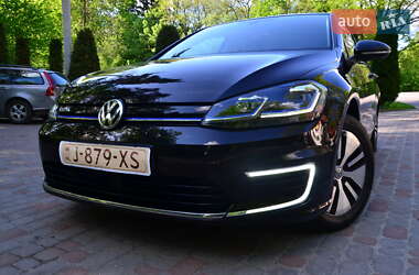 Хетчбек Volkswagen e-Golf 2020 в 