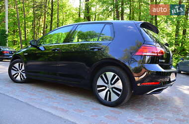 Хетчбек Volkswagen e-Golf 2020 в 