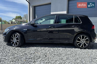 Хетчбек Volkswagen e-Golf 2018 в 