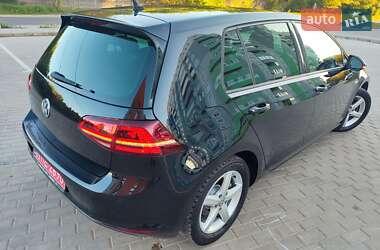 Хэтчбек Volkswagen e-Golf 2015 в 